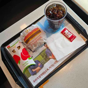 맥도날드 대표 사진