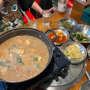 딸부자네 대표 사진