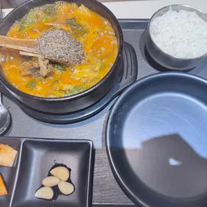 팔도국밥 육수당 사진 1