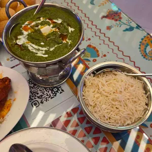 죠티레스토랑 대표 사진