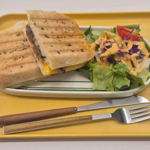 그린 포케&샌드위치 사진