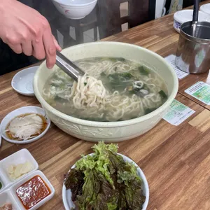 총각네칼국수 대표 사진