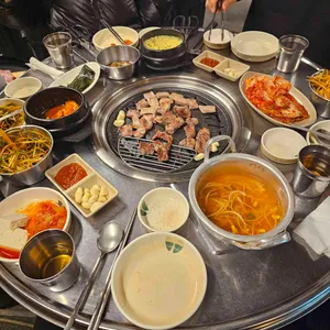 날으는양철통 사진