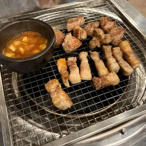 농성화로 대표 사진