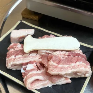 탄다 타 대표 사진