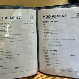 무브먼트 리뷰 사진