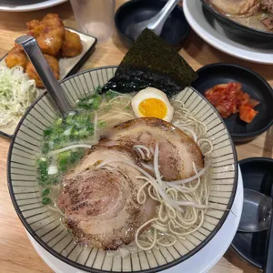 니고라멘 대표 사진