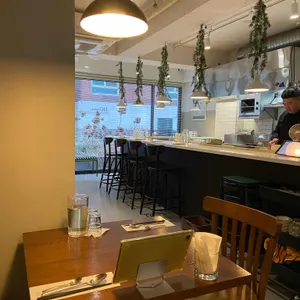 훈우영 대표 사진