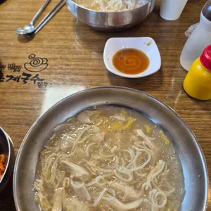 밀빛초계국수 대표 사진