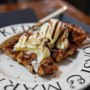 페이머스 카페 대표 사진