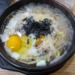 24시전주명가콩나물국밥 사진 1