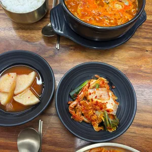 쌍둥이 순대국 사진 1