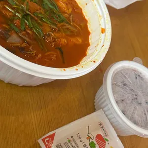 77년생 곱도리전골식당 대표 사진