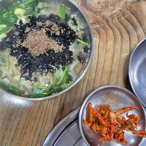 까치칼국수 사진