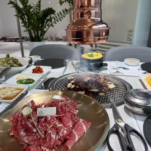 우하 대표 사진