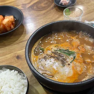 밀양돼지국밥 대표 사진