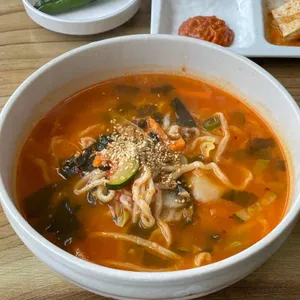 다운칼국수 대표 사진