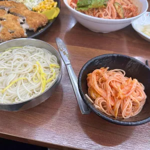 망향비빔국수 대표 사진