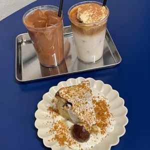 12MOON 대표 사진