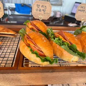 이태리 빵집 대표 사진