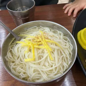 망향비빔국수 대표 사진