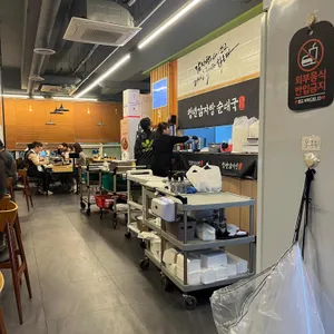 청년감자탕순대국 대표 사진