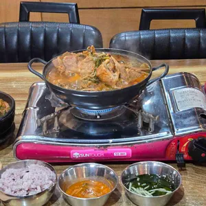 1등 뼈해장국 감자탕 밥집 술집 돼지국밥 사진