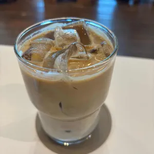 카페 우디 대표 사진