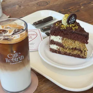 카페 리벌스 대표 사진