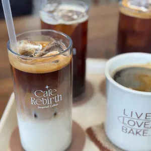 카페 리벌스 대표 사진