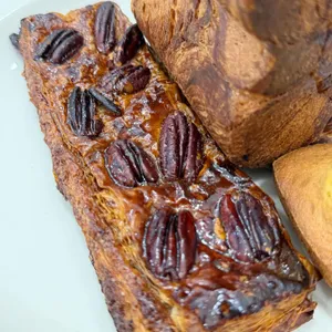 베이커스트 브라운 사진 1