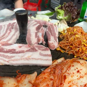 싹쓰리솥뚜껑삼겹살 대표 사진