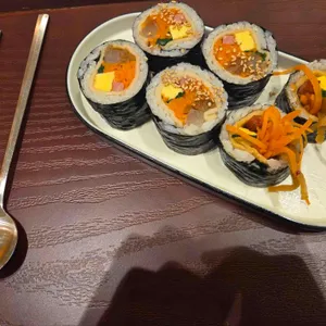 유미분김밥 사진 2