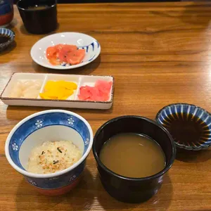 우마이식탁 대표 사진