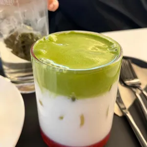 어퍼앤언더 사진