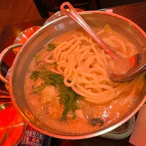 훌랄라참숯치킨 사진