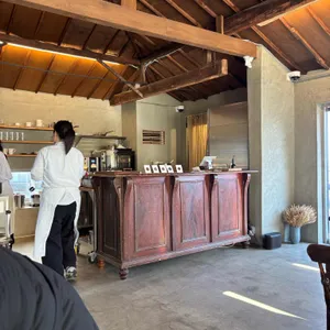 조앤도슨티룸 대표 사진