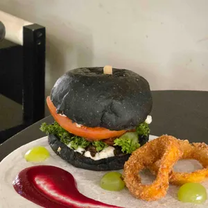 아르프 대표 사진