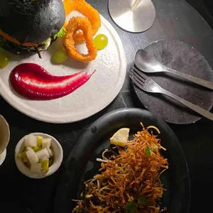 아르프 대표 사진