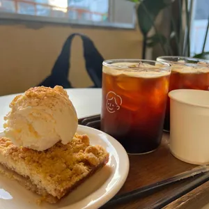 유월커피 리뷰 사진