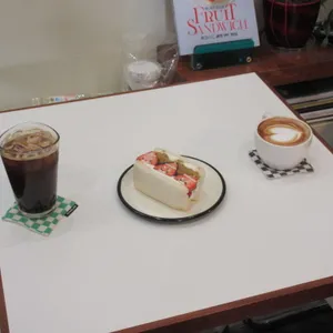 랜드로드커피 사진