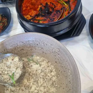 고씨네동해막국수 대표 사진