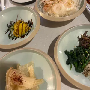 근돈 대표 사진