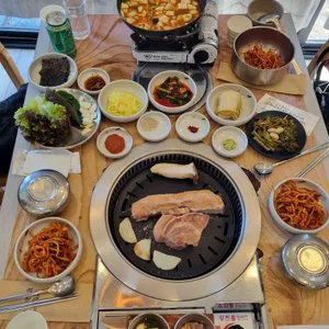 맛찬들왕소금구이 대표 사진