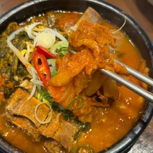 본목뼈감자탕 사진