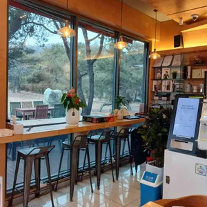 SAU연못가카페 대표 사진