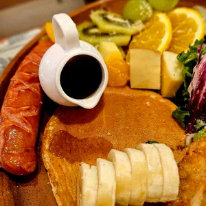 골목길 식탁 사진