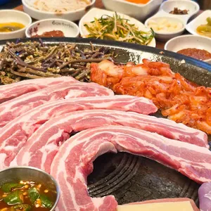 60판왕뚜껑삼겹살 사진