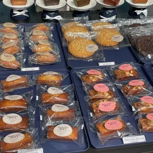 셀렉티드 닉스 리뷰 사진