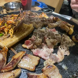 강남 돼지상회 무한리필 사진
